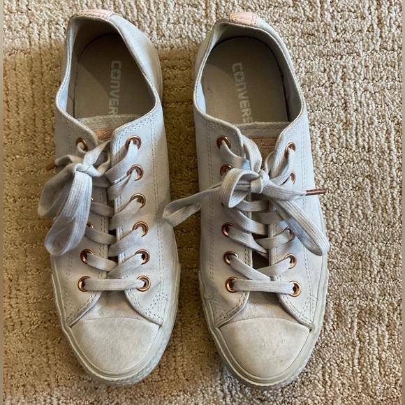 👟✨ Converse Chuck Taylor All Star Suede Low Top Women’s 9/Men’s 7 (157387C) - Picture 2 of 10